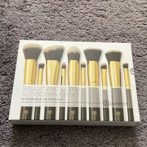 Bh cosmetics - sculpt and blend brush set